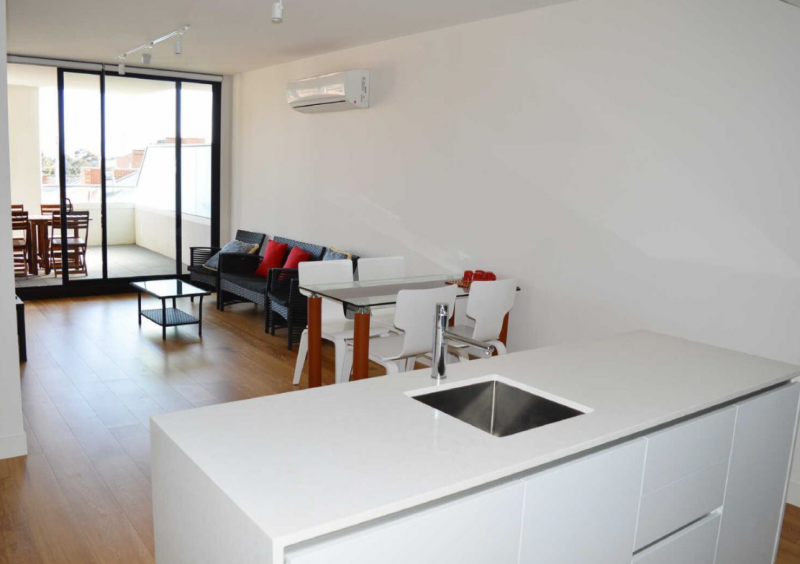 Kew 2室2卫公寓出租（带家具）Furnished & stylish 2 bedroom apartment on Earl Street