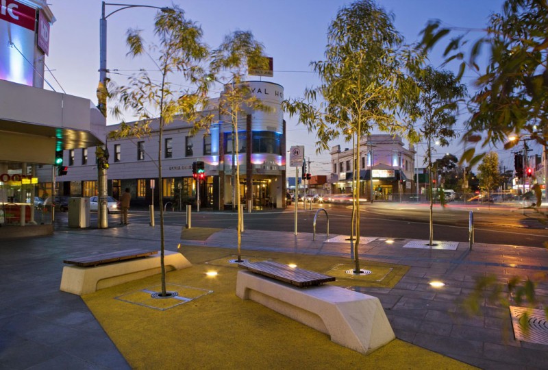 Nicholson-St_Mall-by-HASSELL-landscape-architecture-01